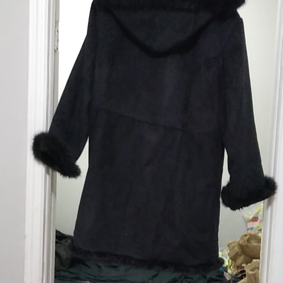 COPY - 3/4 length faux Fox lined shearling - Picture 3 of 6